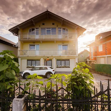 Khalilah 3 아파트 Bihać